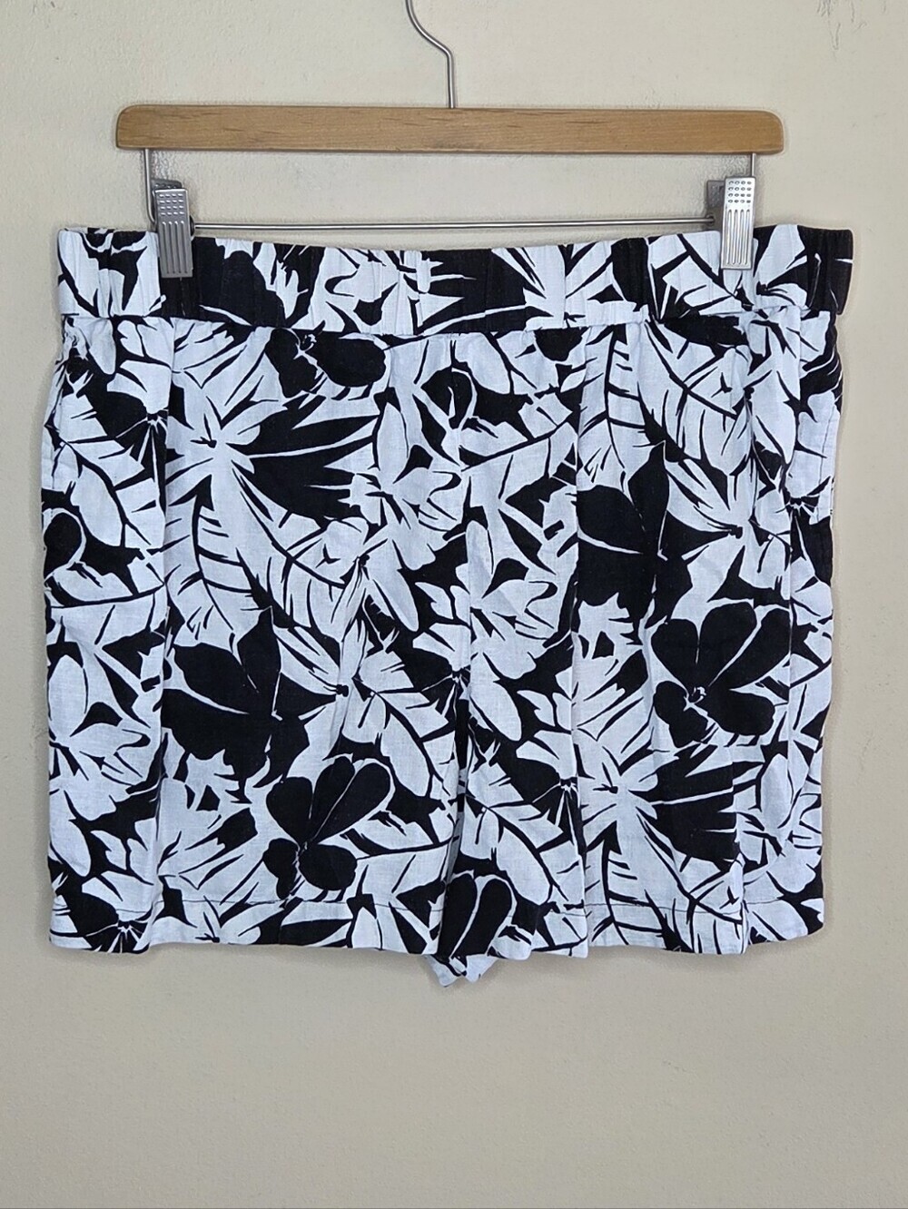 MICHAEL Michael Kors Black White Linen Blend Floral Pull-on Shorts Size Large